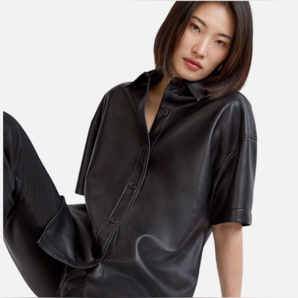 Aritzia Babaton Frances Button Up Short Sleeve Vegan Leather Shacket